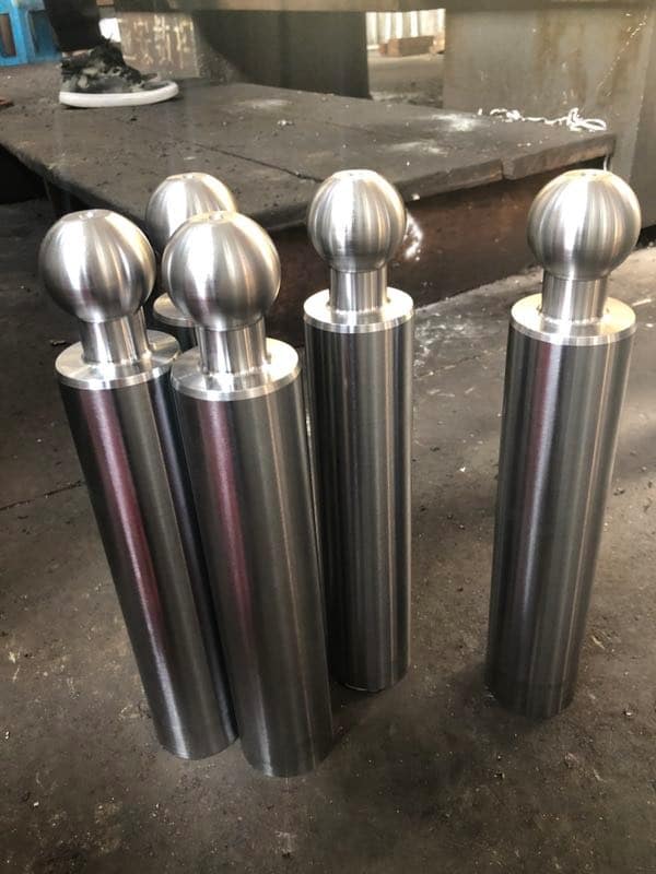 piston rods for hydraulic cylinders